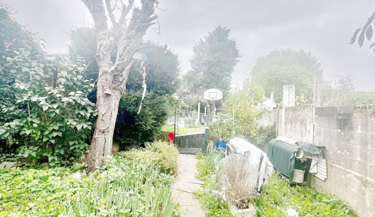 Maison à rénover à Tourcoing avec grand jardin